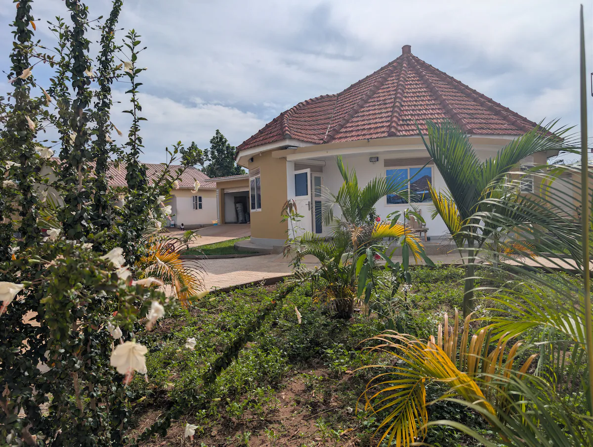 Unique 3-Bedroom Cottage-Style Bungalow